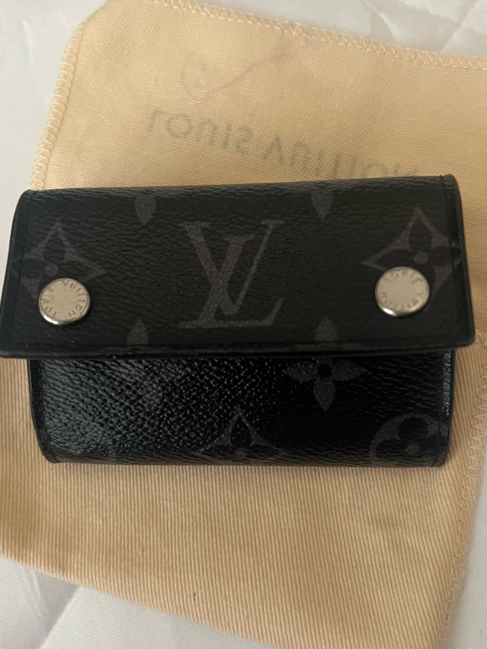 Louis Vuitton eclipse compact wallet